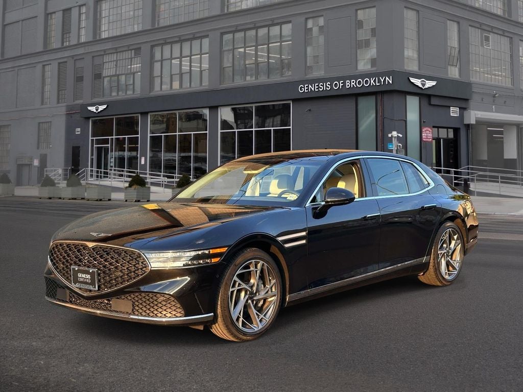 2023 Genesis G90